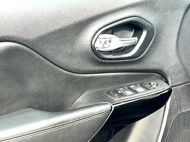 2023 Jeep Cherokee Altitude Lux 4x4