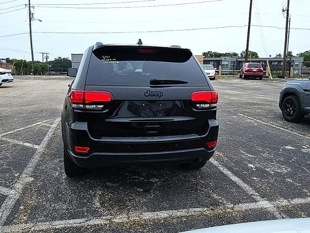 2019 Jeep Grand Cherokee Laredo 4x2