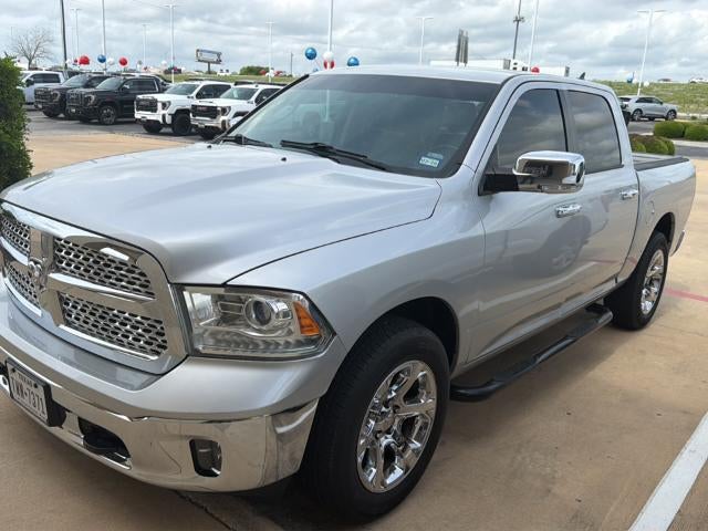 2016 RAM 1500 4WD Crew Cab 5.7 Ft Box Laramie