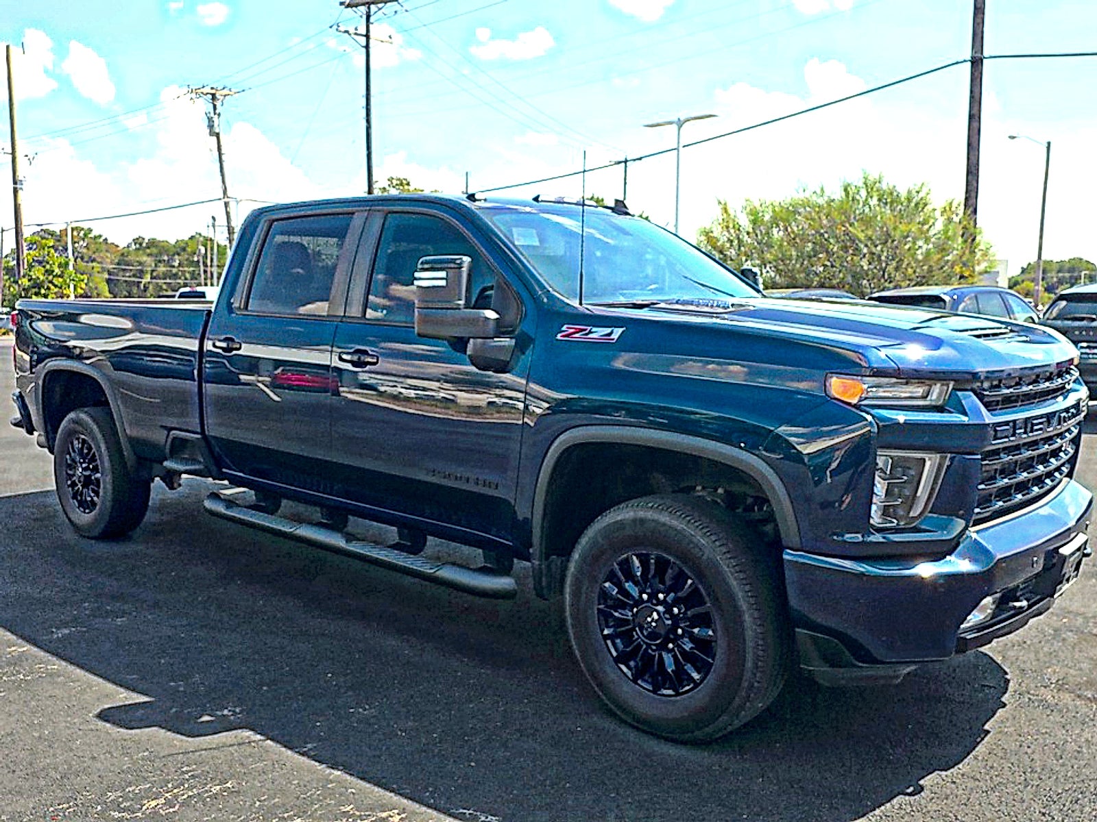 2023 Chevrolet Silverado 3500HD 4WD Crew Cab Long Bed LT