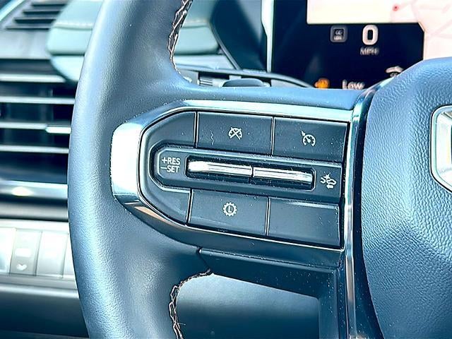 2025 GMC Acadia AWD AT4