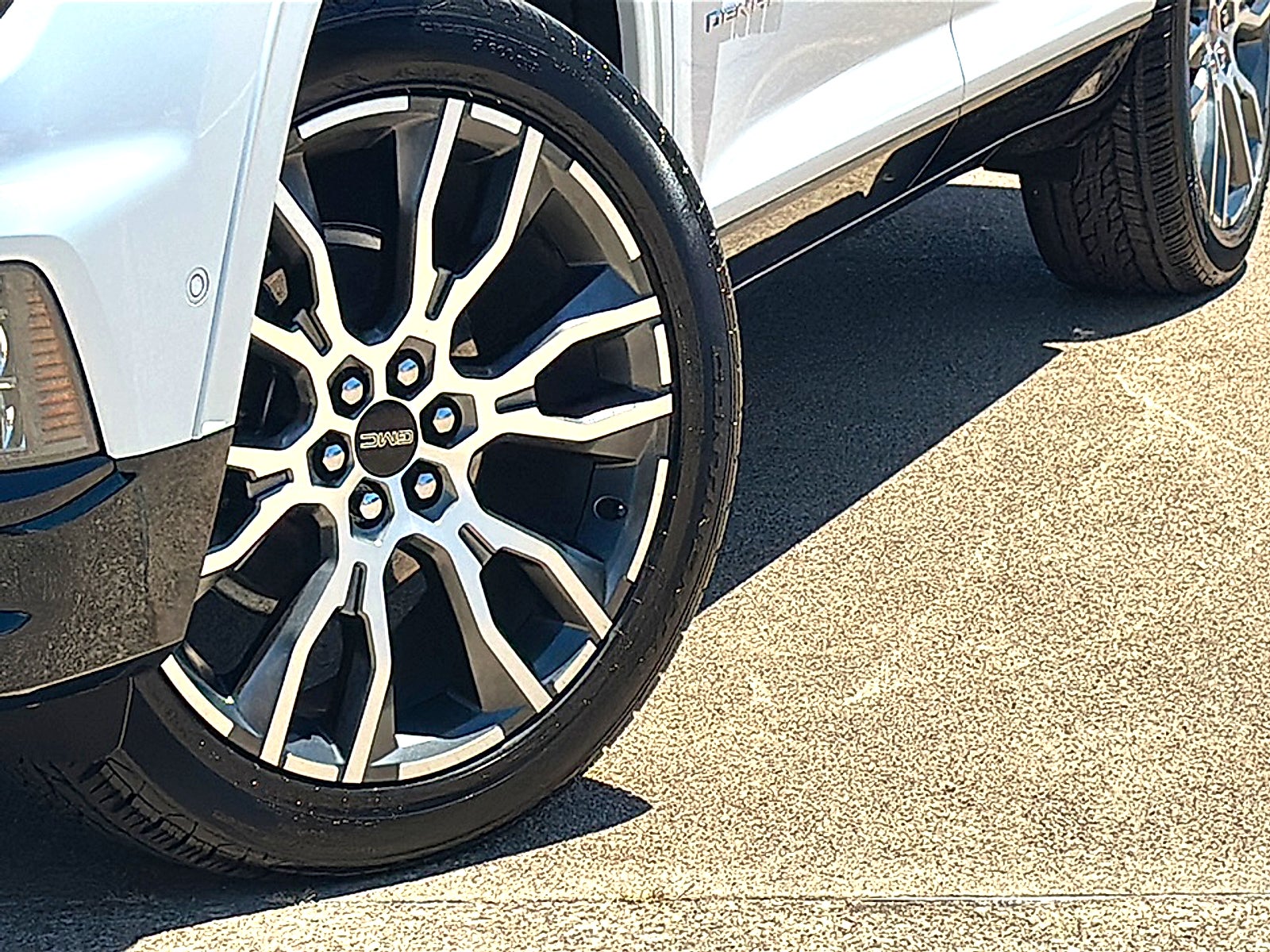 2026 GMC Acadia Denali Ultimate FWD