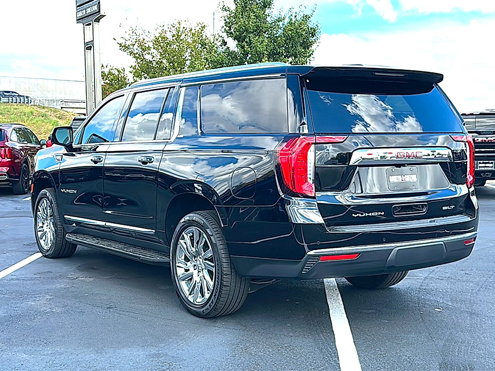 2021 GMC Yukon XL 2WD SLT