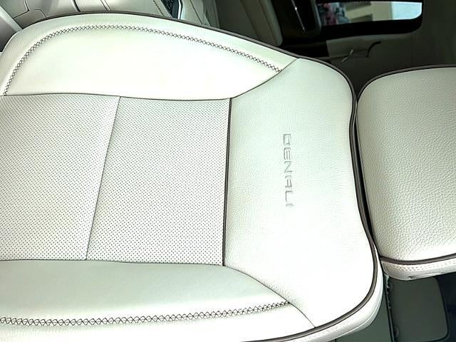 2023 GMC Yukon XL 2WD 4dr Denali