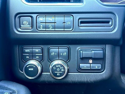 2022 GMC Yukon 4WD 4dr AT4