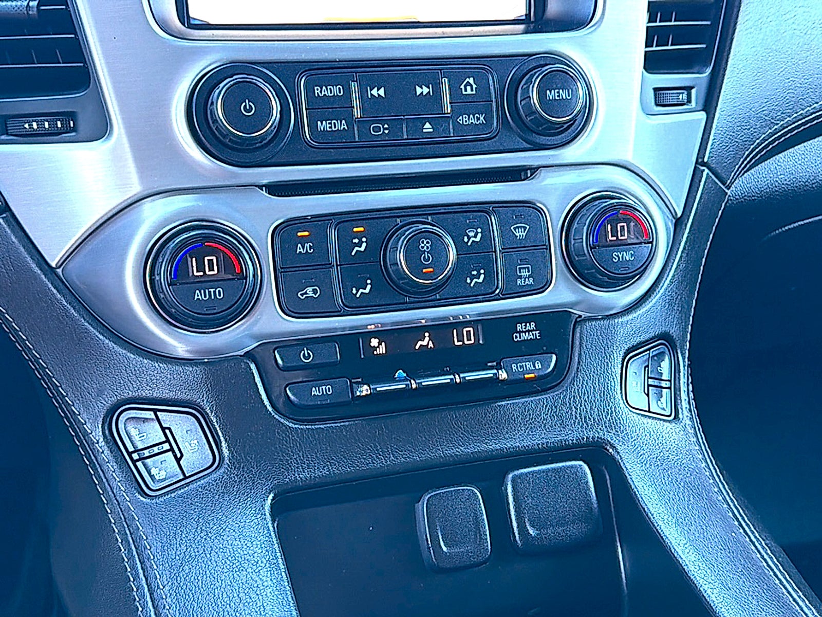 2020 GMC Yukon XL 4WD SLT