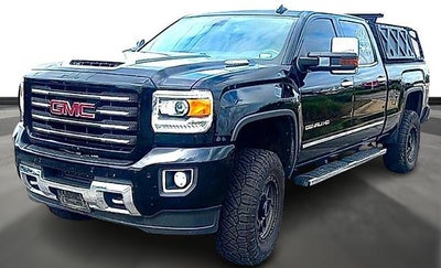 2019 GMC Sierra 2500 HD Crew Cab Standard Box 4-Wheel Drive Denali