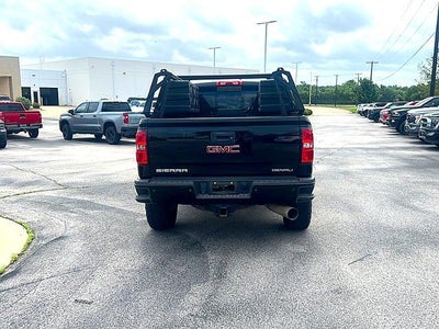 2019 GMC Sierra 2500 HD Crew Cab Standard Box 4-Wheel Drive Denali