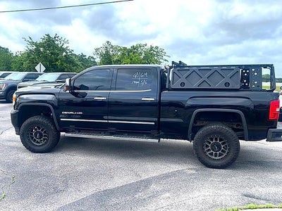 2019 GMC Sierra 2500 HD Crew Cab Standard Box 4-Wheel Drive Denali
