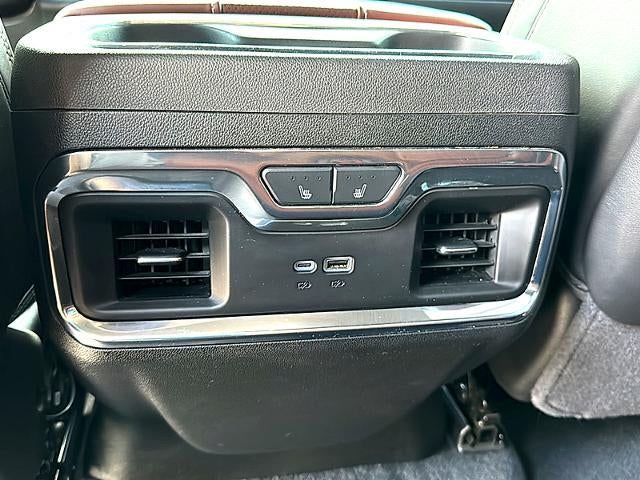 2024 GMC Sierra 3500HD Crew Cab Long Box 4-Wheel Drive Denali Ultimate