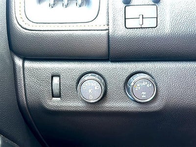 2022 GMC Canyon Crew Cab Short Box 4-Wheel Drive AT4 w/Leather