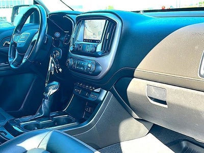 2022 GMC Canyon Crew Cab Short Box 4-Wheel Drive AT4 w/Leather