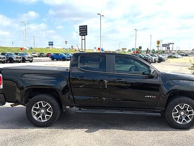 2022 GMC Canyon Crew Cab Short Box 4-Wheel Drive AT4 w/Leather