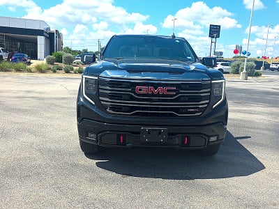 2024 GMC Sierra 1500 4WD Crew Cab Short Box AT4