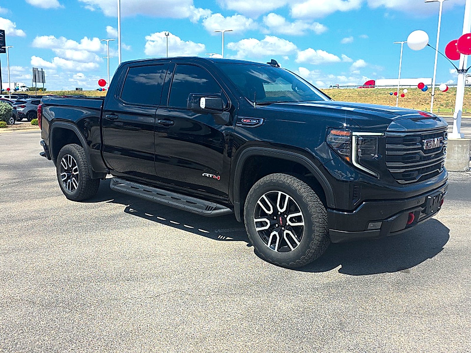 2024 GMC Sierra 1500 4WD Crew Cab Short Box AT4