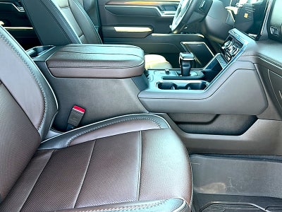 2025 GMC Sierra 1500 4WD Crew Cab Short Box Denali
