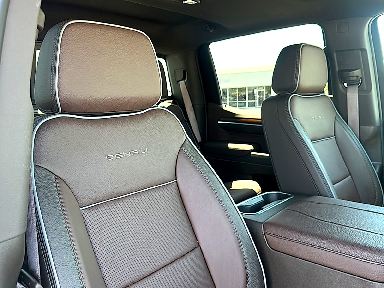 2025 GMC Sierra 1500 4WD Crew Cab Short Box Denali
