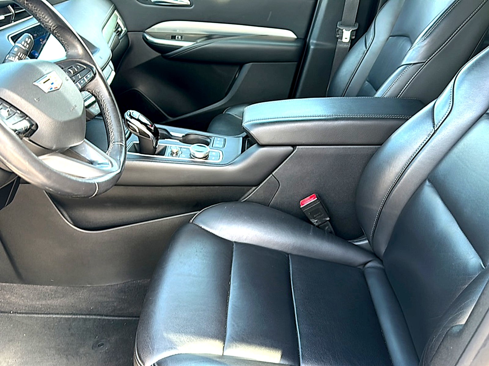 2020 Cadillac XT4 FWD Premium Luxury