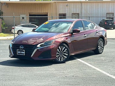 2024 Nissan Altima 2.5 SV Sedan