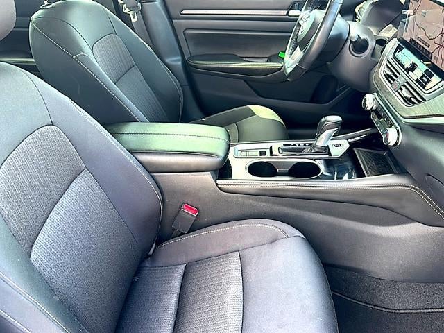 2024 Nissan Altima 2.5 SV Sedan