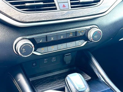 2024 Nissan Altima 2.5 SV Sedan