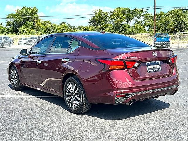 2024 Nissan Altima 2.5 SV Sedan