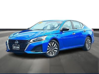 2025 Nissan Altima SV FWD