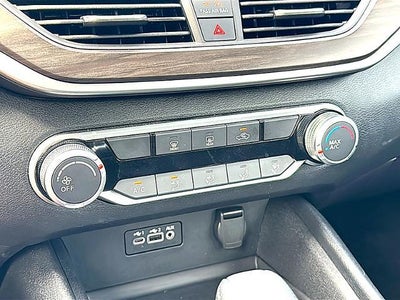 2025 Nissan Altima SV FWD