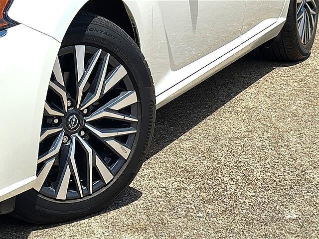2024 Nissan Altima 2.5 SV Sedan