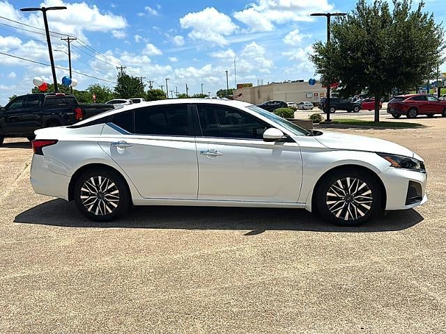 2024 Nissan Altima 2.5 SV Sedan