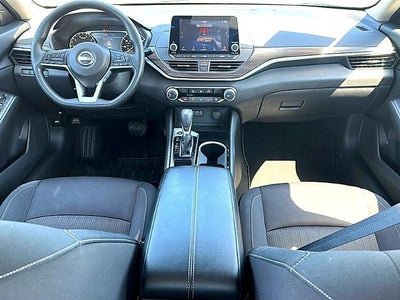 2024 Nissan Altima 2.5 SV Sedan