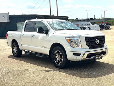 2021 Nissan Titan 4x4 Crew Cab SV