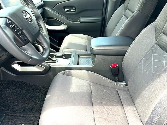 2025 Nissan Frontier Crew Cab 4x2 SV