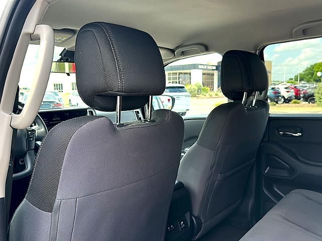 2025 Nissan Frontier Crew Cab 4x2 SV