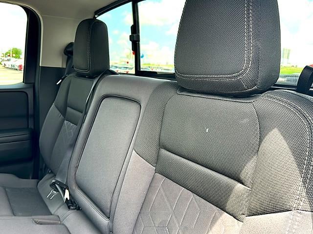 2025 Nissan Frontier Crew Cab 4x2 SV