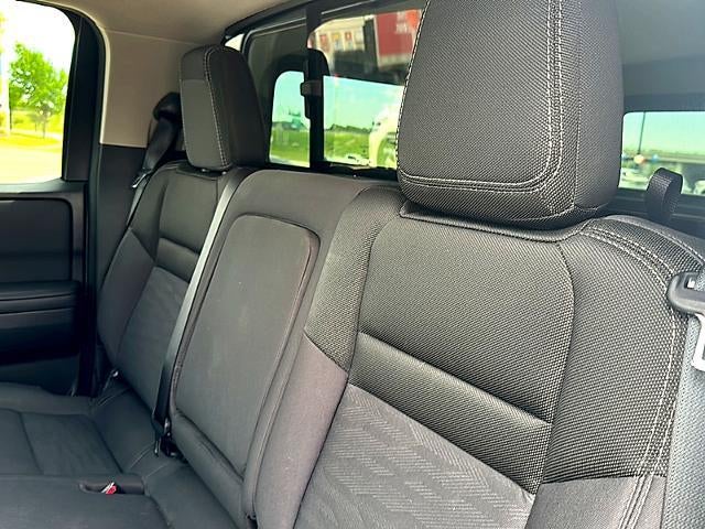 2024 Nissan Frontier Crew Cab 4x2 SV