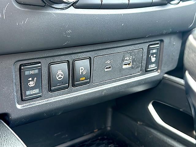 2024 Nissan Frontier Crew Cab 4x2 SV