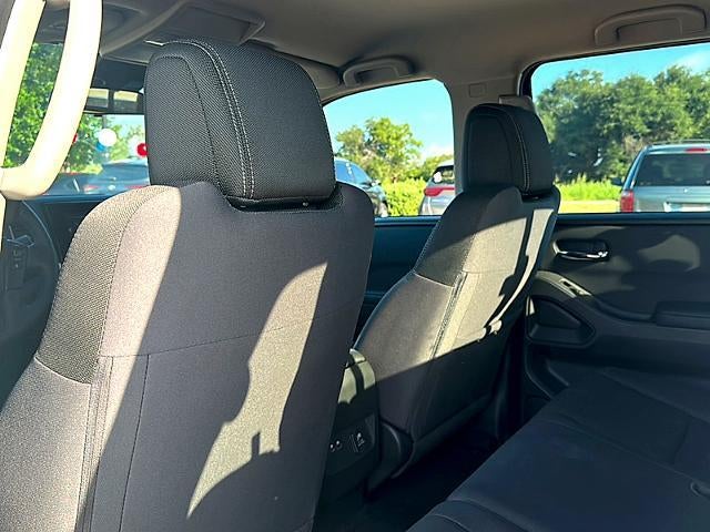 2024 Nissan Frontier Crew Cab 4x2 SV