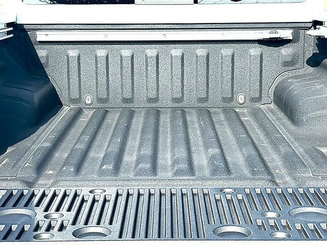 2024 Nissan Frontier Crew Cab 4x2 SV