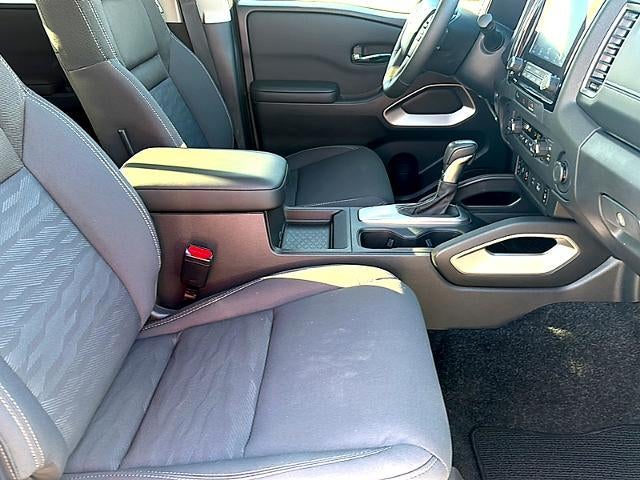 2024 Nissan Frontier Crew Cab 4x2 SV