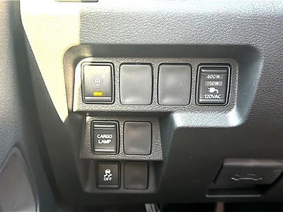 2024 Nissan Frontier Crew Cab 4x2 SV