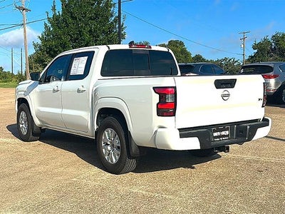 2024 Nissan Frontier Crew Cab 4x2 SV