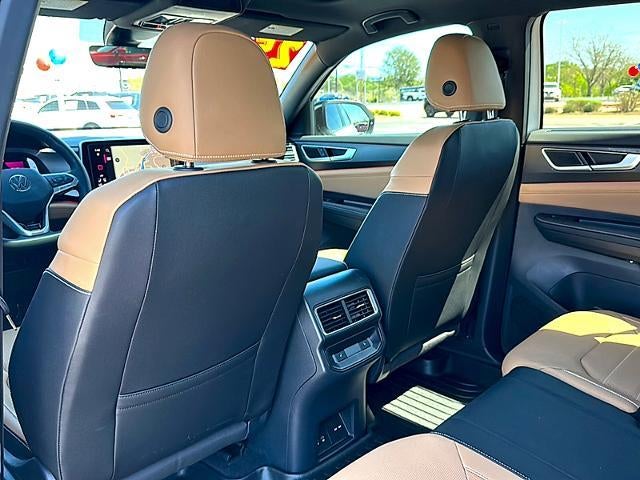 2025 Volkswagen Atlas Cross Sport 2.0T SEL R-Line Black 4MOTION