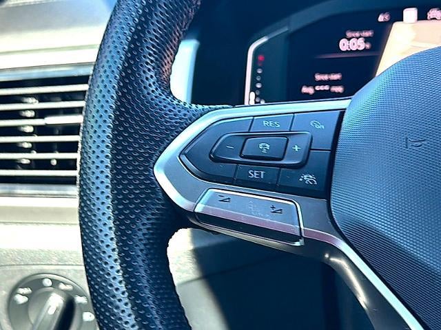 2022 Volkswagen Atlas Cross Sport 3.6L V6 SEL Premium R-Line
