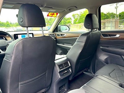 2025 Volkswagen Atlas 2.0T SE w/Technology FWD