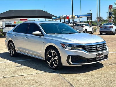 2020 Volkswagen Passat 2.0T R-Line Auto