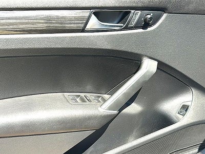 2020 Volkswagen Passat 2.0T R-Line Auto