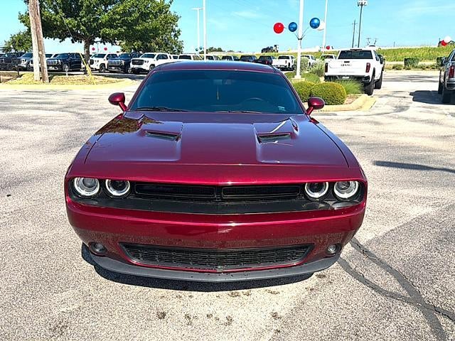 2021 Dodge Challenger SXT RWD