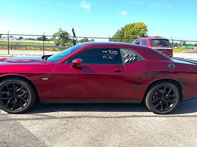 2021 Dodge Challenger SXT RWD