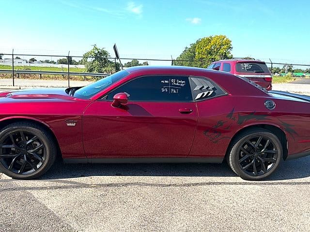 2021 Dodge Challenger SXT RWD